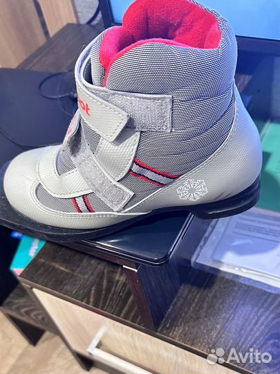 Лыжные ботинки детские 34 размер