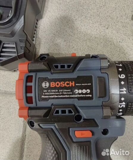 Бесщеточный шуруповерт Bosch 18V