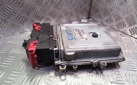 Блок управления двс volvo S80 2 (GNI05PC01)