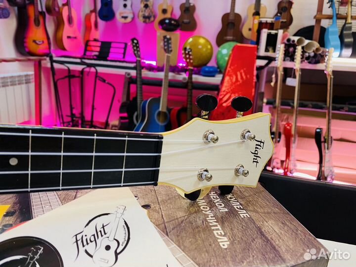 Укулеле Flight Новая
