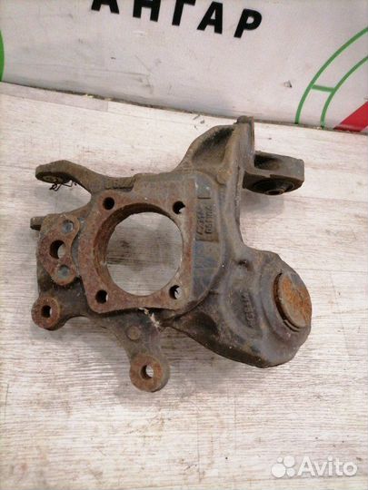 Цапфа задняя левая Toyota Avensis T25 2AZ-FSE