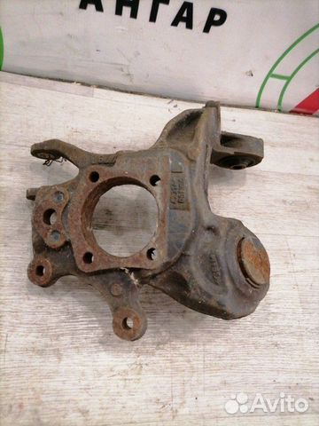 Цапфа задняя левая Toyota Avensis T25 2AZ-FSE