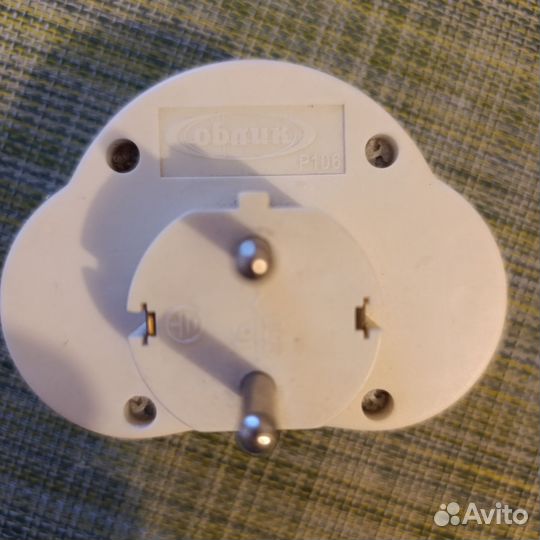 Разветвитель электрический с выключателем тройник