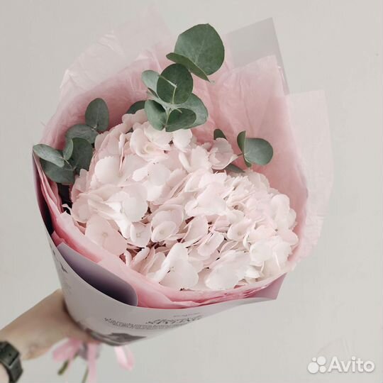 Букет с гортензией, доставка по г.сыктывкар