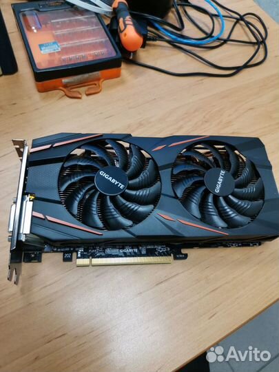 Radeon RX570 8Gb