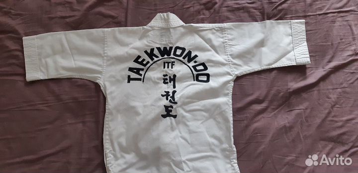 Костюм для тхэквондо