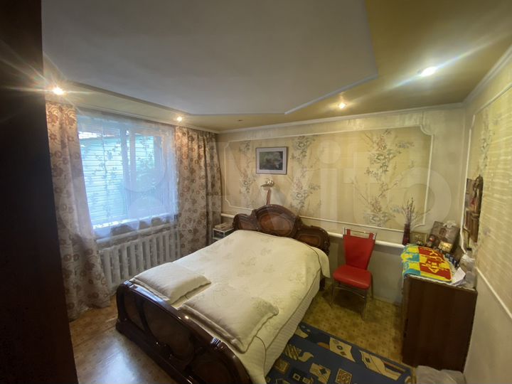 Дом 184 м² на участке 5 сот.