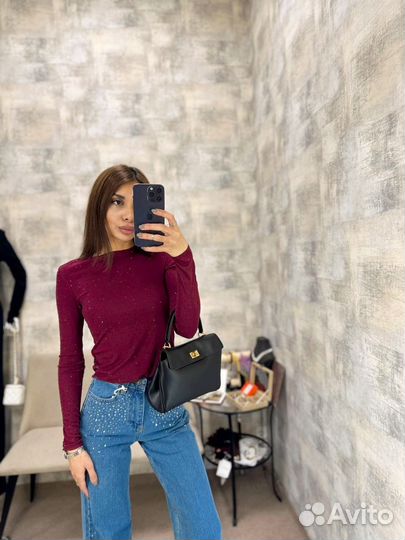 Лонгслив в камнях