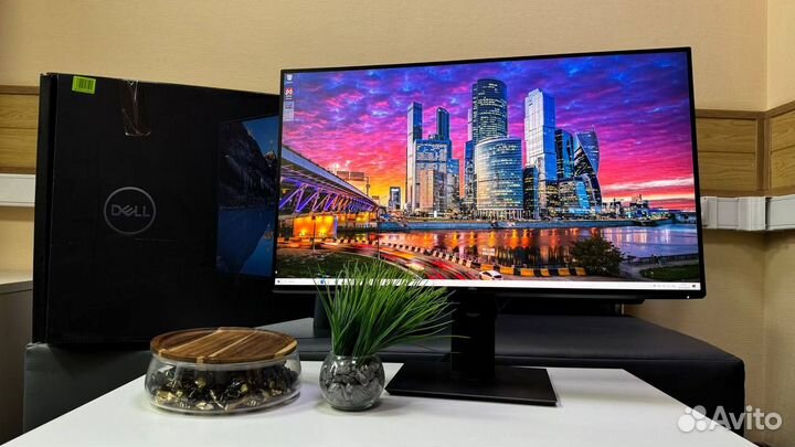 Dell UltraSharp U3219Q 4K Ultra HD