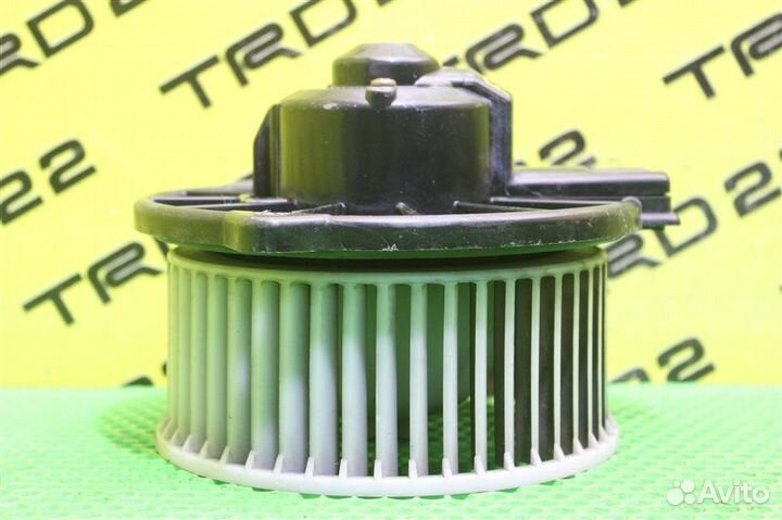 Мотор печки Mitsubishi Diamante F34A 6A13