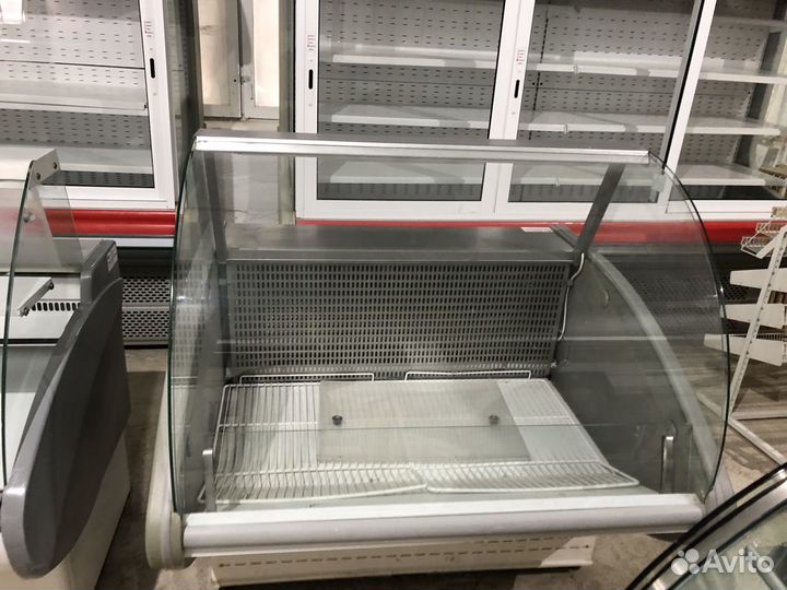 Морозильная витрина
