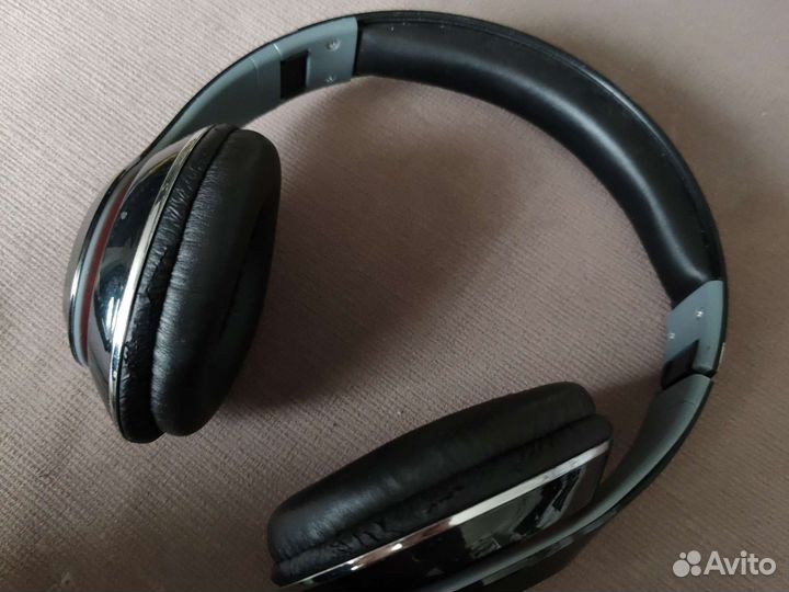 Наушники (реплика)