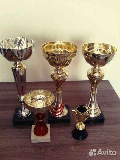 Наградные кубки