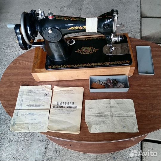 Швейная машинка подольская ручная
