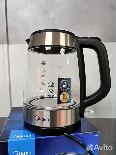 Красивый элетрочайник Midea новый