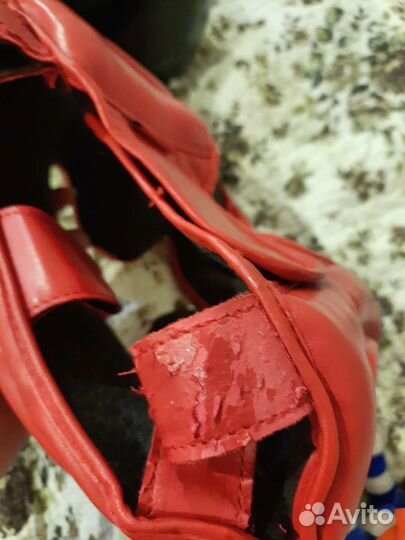 Боксерские перчатки