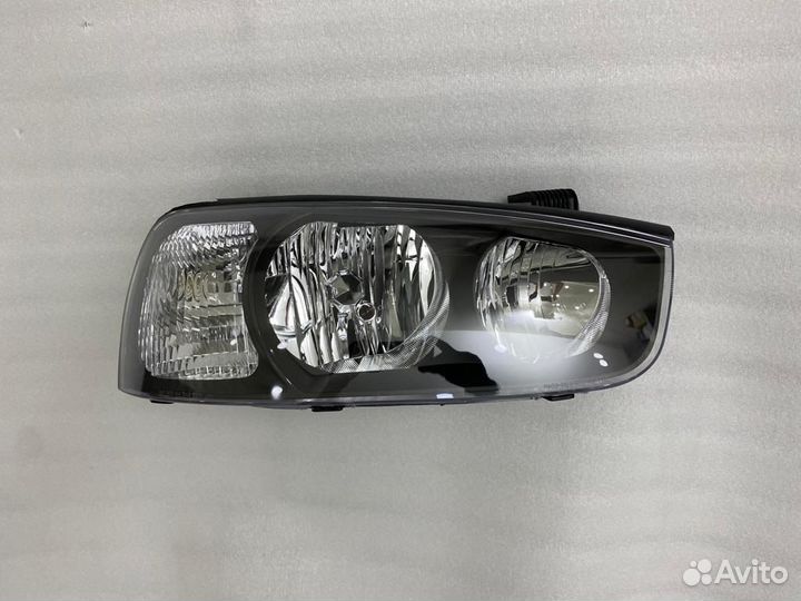 Фара Hyundai Elantra USA фонарь Хендай Элантра Ела