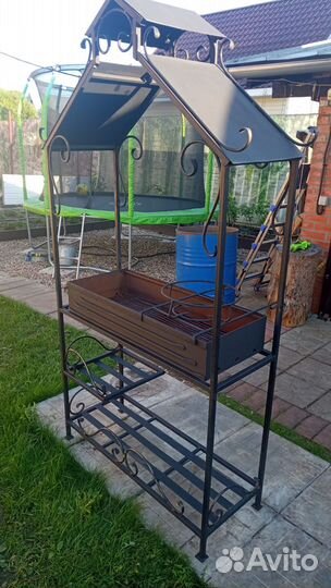 Кованый мангал с крышей