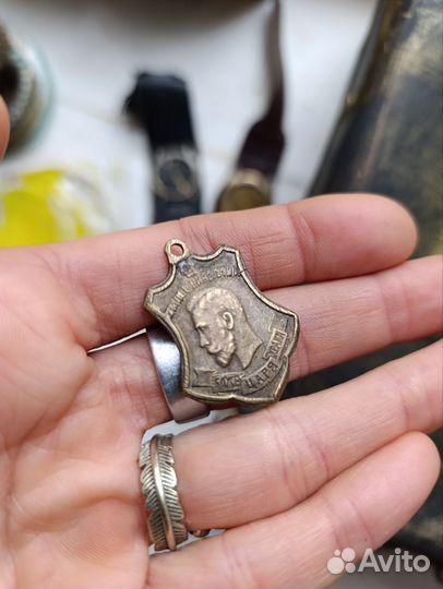 Старинный медальон