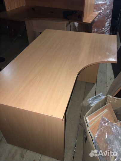 Стол угловой