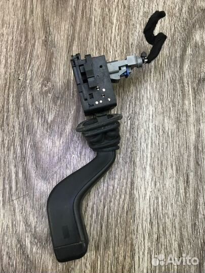 Переключатель поворотов Opel Meriva A минивэн