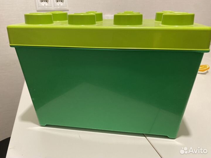 Lego duplo в коробке и еще пару наборов