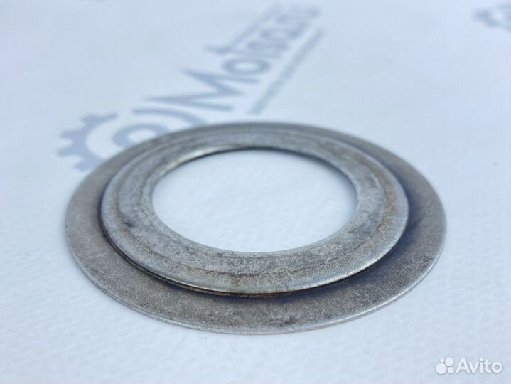 Шайба Урал заднего корпуса двигателя маслоотражате
