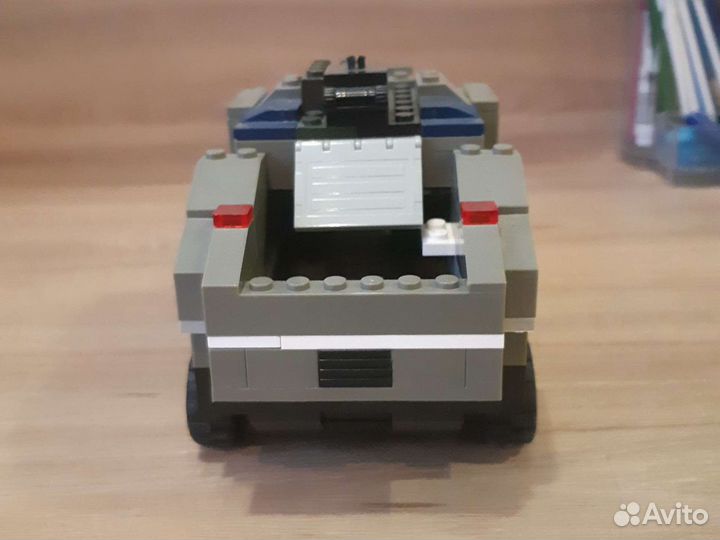 Военная машина лего