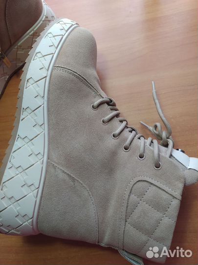 Ботинки зимние женские 39 размер