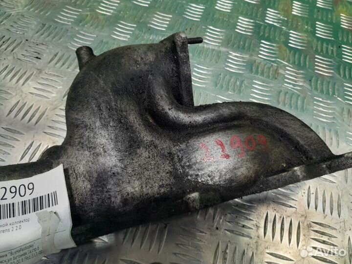 Впускной коллектор Kia Carens 2 2.0