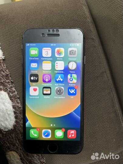 iPhone 8, 64 ГБ
