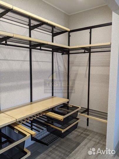 Гардеробная система с доводчиками