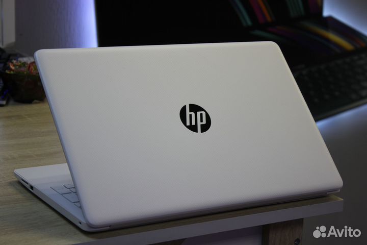 Белый Игровой Ноутбук HP в рассрочку