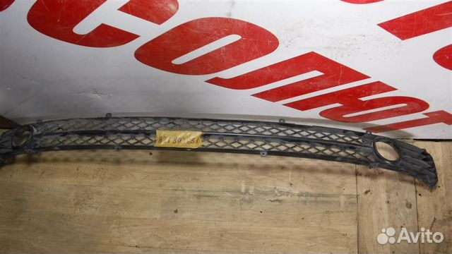 Решетка в бампер центральная Chery Fora (A21) 200