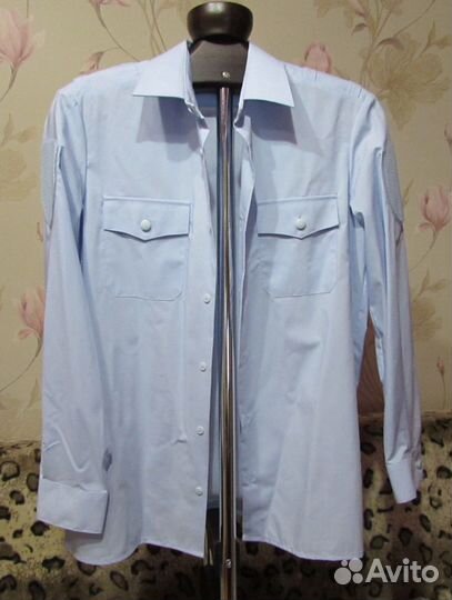 Рубашки и форма полиции