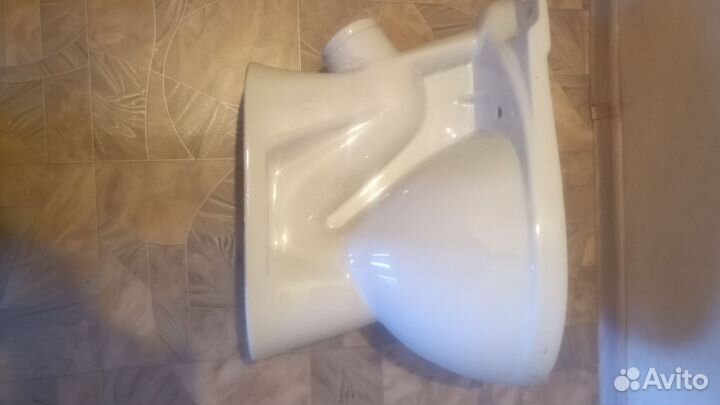 Унитаз новый