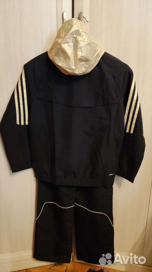 Спортивный костюм adidas 140 новый