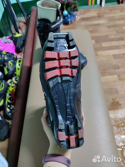 Лыжные ботинки spine