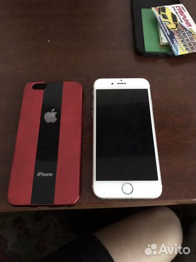Телефон iPhone 6