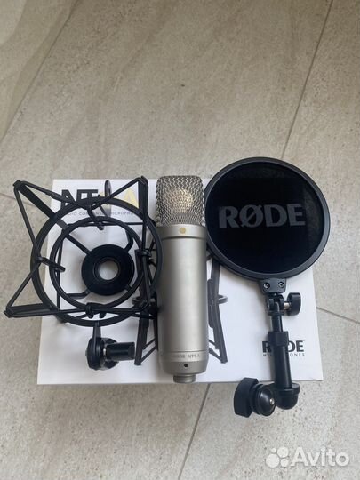 Студийный микрофон Rode NT1-A