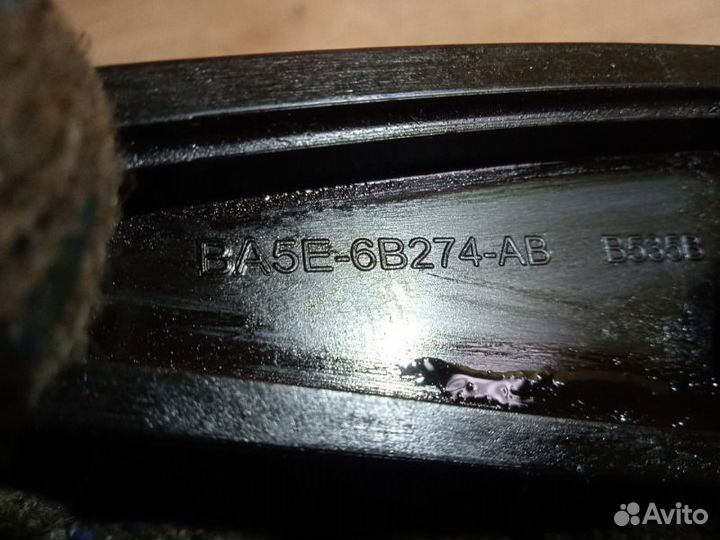 Успокоитель цепи левый Mazda Cx-9 3.7 2012