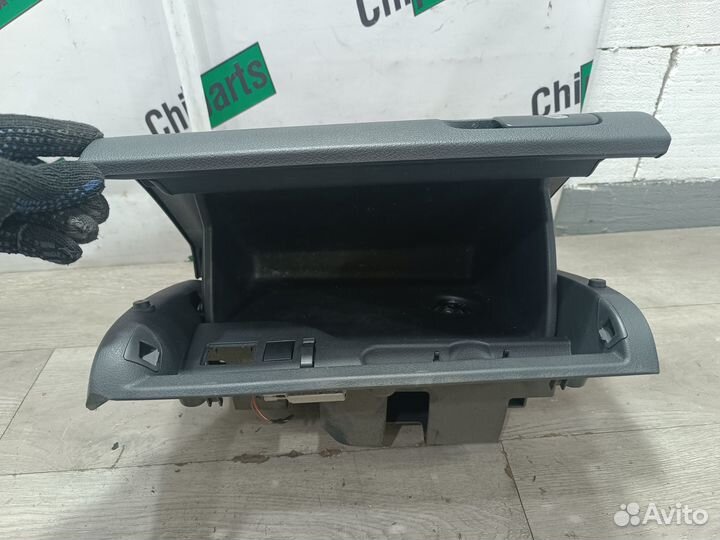 Бардачок в сборе для Volkswagen Golf+ 2012