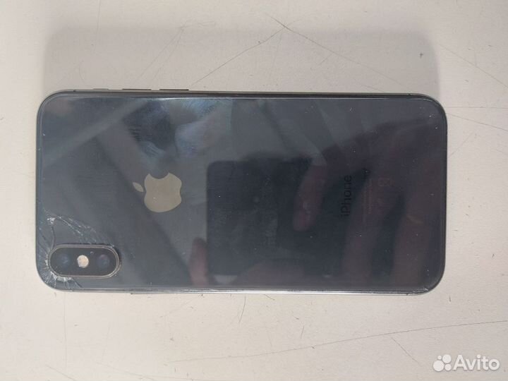 iPhone Xs, 64 ГБ