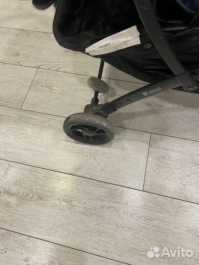 Коляска прогулочная