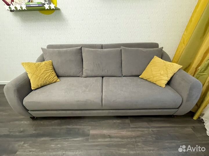 Перетяжка мягкой мебели на дому