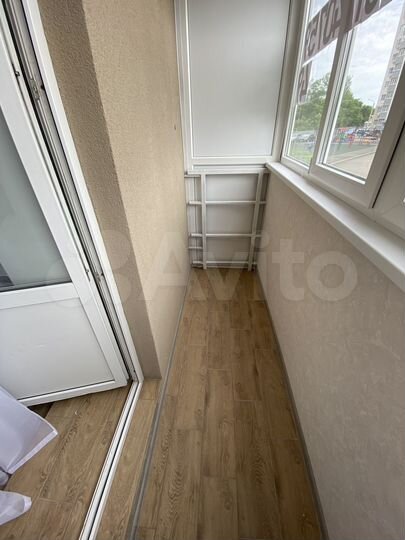 2-к. квартира, 60 м², 1/10 эт.