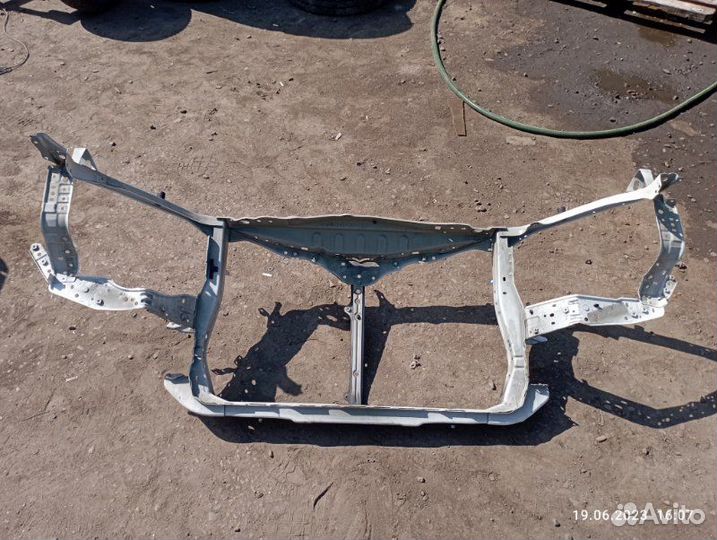 Рамка радиатора Lexus Rx350 2010