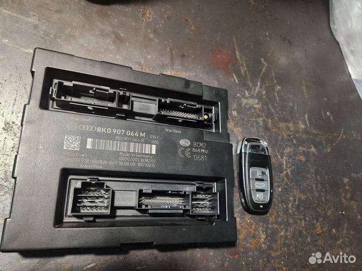 Блок комфорта 8K0 907 064 M 8K0 907 064 GE с ключа