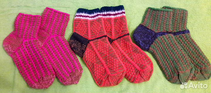 Носки и варежки шерстяные ручной вязки