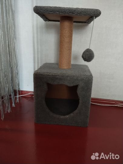 Домик для кошки с когтеточкой